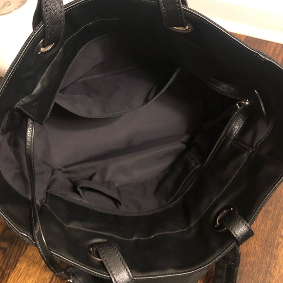 ❌SOLD❌Authentic Chanel Biarritz Large Tote - Picture 4 of 8